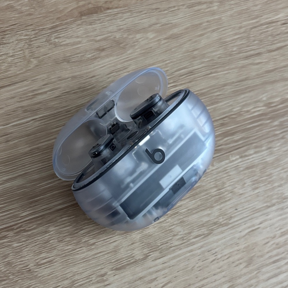 Beats Wireless clear Earbuds